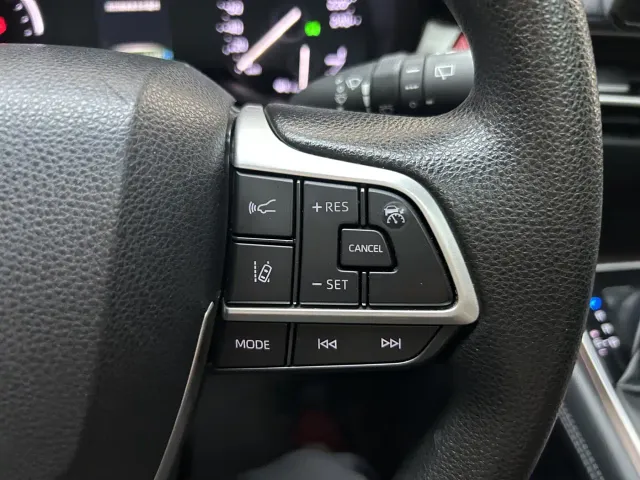 Toyota Granvia — Фото автомобиля 26