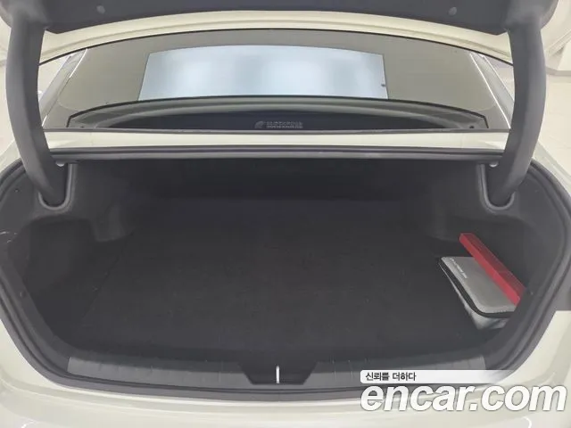 Kia K5 Новый K5 3 поколение 2.0 LPi(Для проката) — Фото автомобиля 18