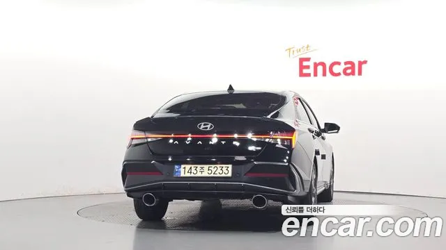 Hyundai Avante CN7 — Фото автомобиля 4