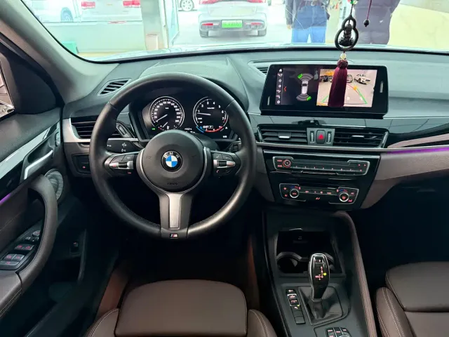 BMW X1 — Фото автомобиля 11