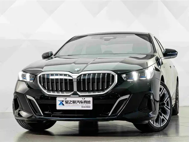 BMW 5 Series — Фото автомобиля 3