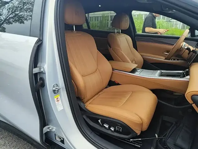 BYD Han L — Фото автомобиля 24