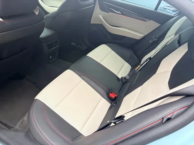 Cadillac CT5 — Фото автомобиля 15