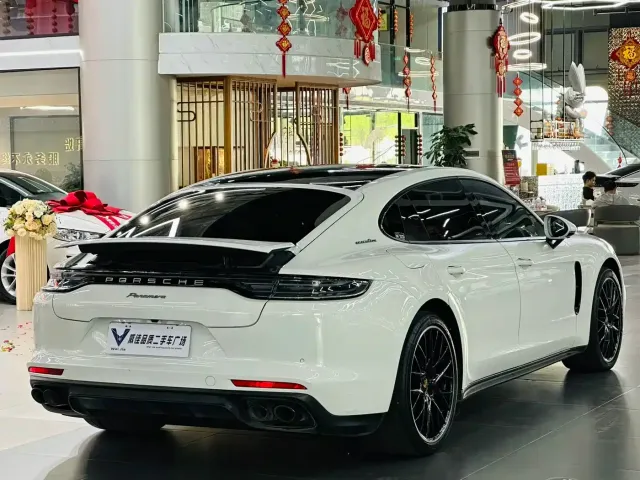 Porsche Panamera — Фото автомобиля 8