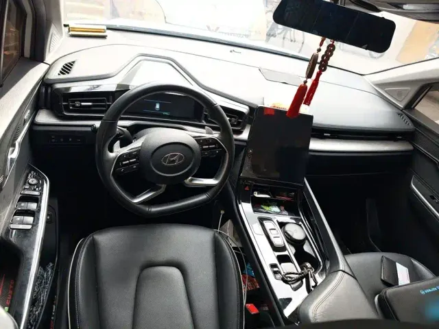 Hyundai Custo — Фото автомобиля 6