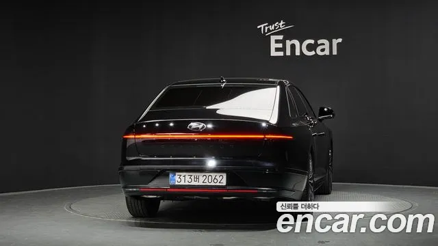 Hyundai Grandeur GN7 — Фото автомобиля 4