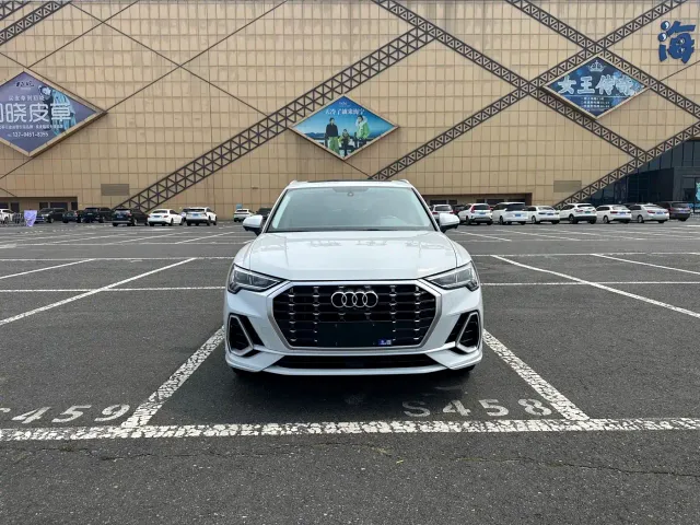 Audi Q3 — Фото автомобиля 2
