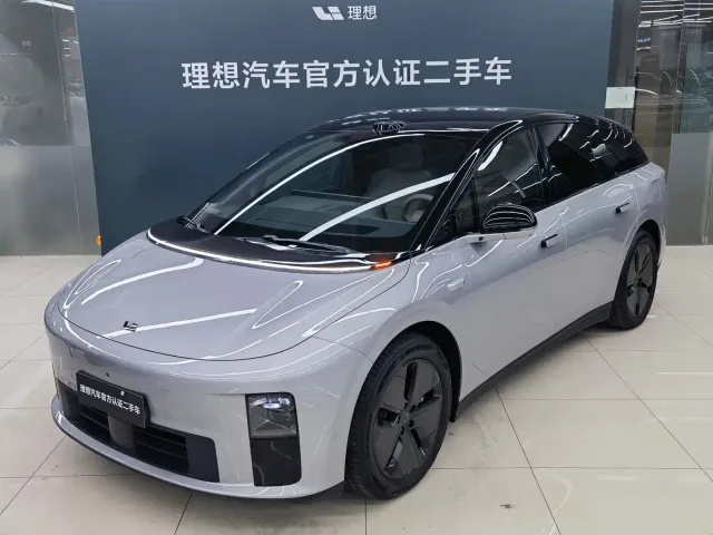 Фотография автомобиля — Li Auto i6