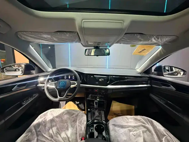 Volkswagen Passat — Фото автомобиля 9