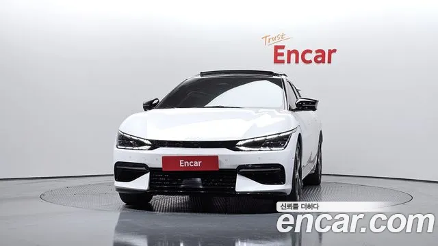 Kia EV6 — Фото автомобиля 3