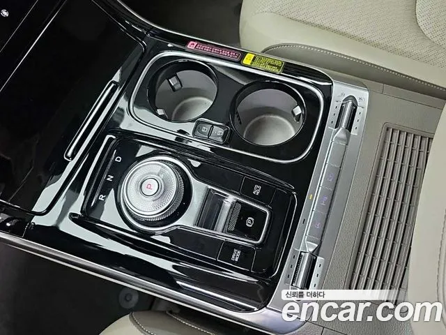 Kia Carnival 4th Gen — Фото автомобиля 8