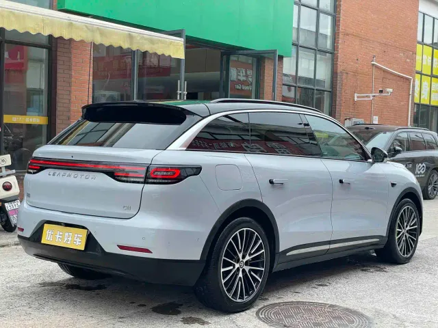 Leapmotor C11 — Фото автомобиля 3