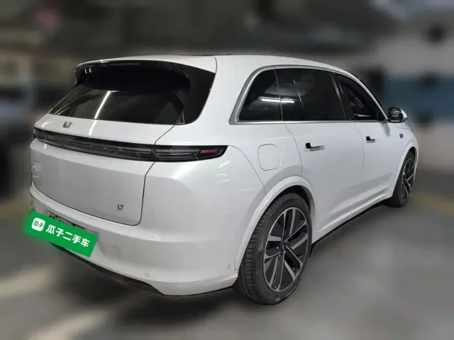 Li Auto L7 — Фото автомобиля 6
