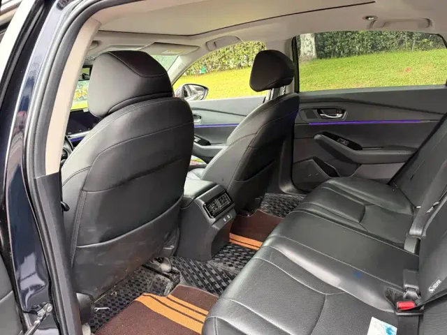 Honda Accord — Фото автомобиля 11