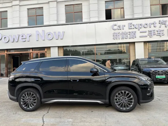 BYD Song Ultra — Фото автомобиля 4