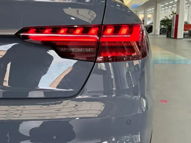 Audi A4L — Фото автомобиля 8