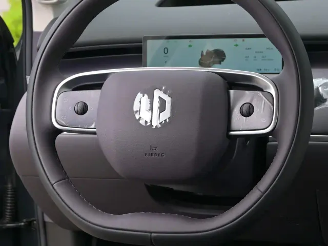 Leapmotor C10 — Фото автомобиля 10