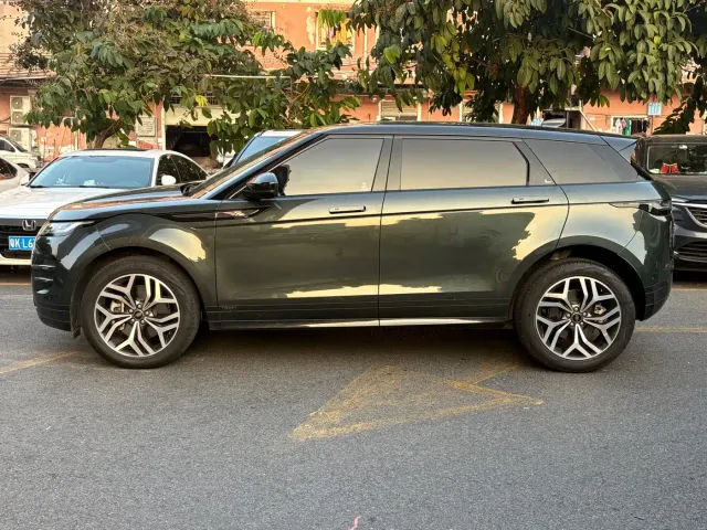 Land Rover Range Rover Evoque — Фото автомобиля 3