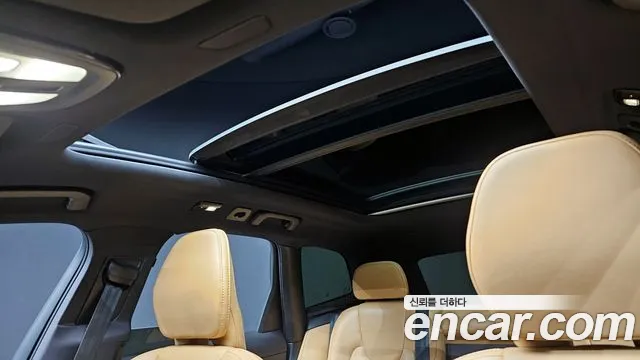 Вольво XC60 — Фото автомобиля 18