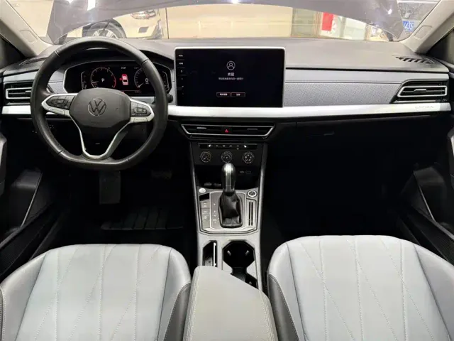 Volkswagen Lavida — Фото автомобиля 20