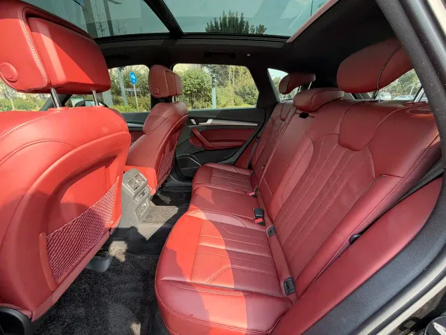 Audi Q5L — Фото автомобиля 4
