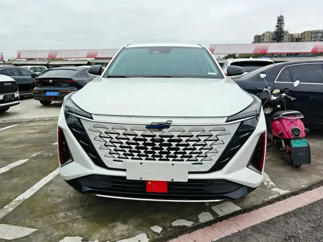 Changan Z6 — Фото автомобиля 2