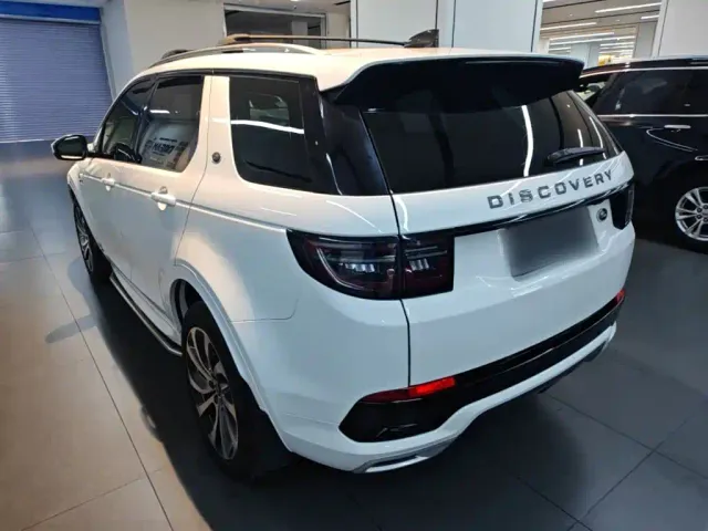 Land Rover Discovery Sport — Фото автомобиля 4