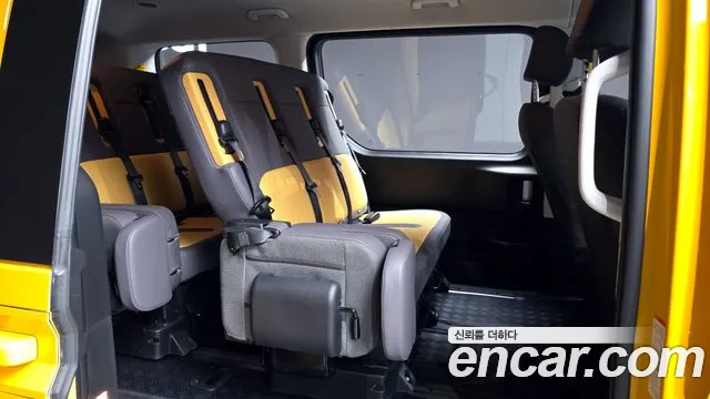 Hyundai Staria Staria L3.5 Школьный автобус — Фото автомобиля 12