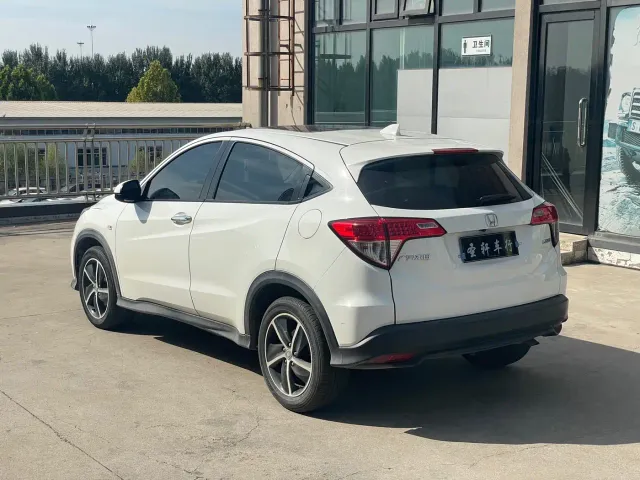 Honda Vezel — Фото автомобиля 6
