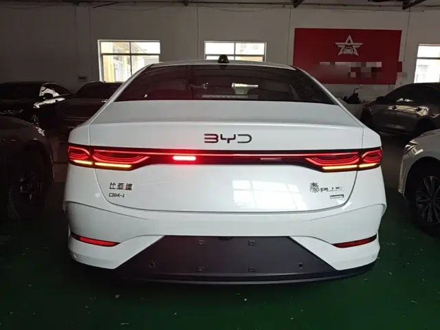 BYD Qin PLUS — Фото автомобиля 5