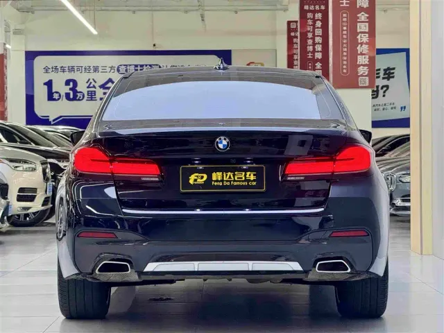 BMW 5 Series — Фото автомобиля 3