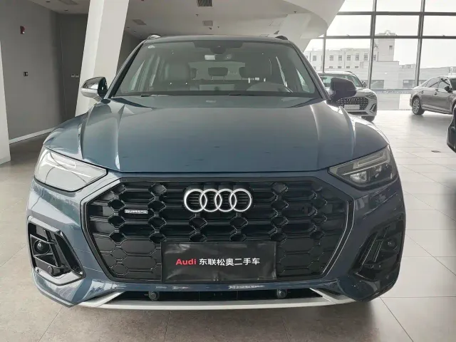 Audi Q5L — Фото автомобиля 4