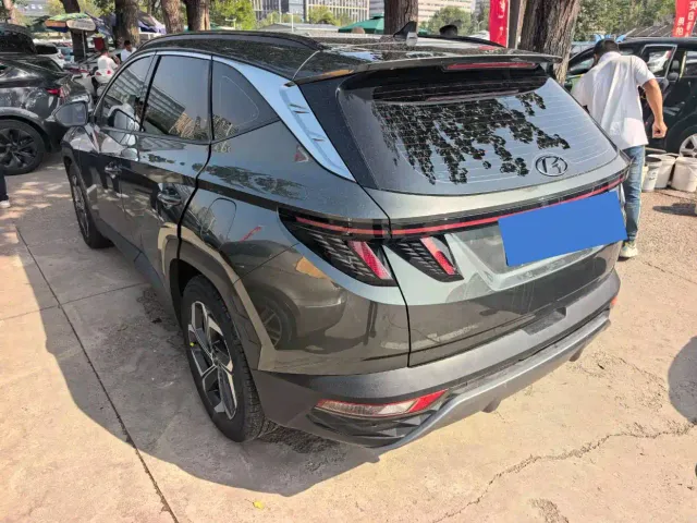 Hyundai Tucson — Фото автомобиля 4