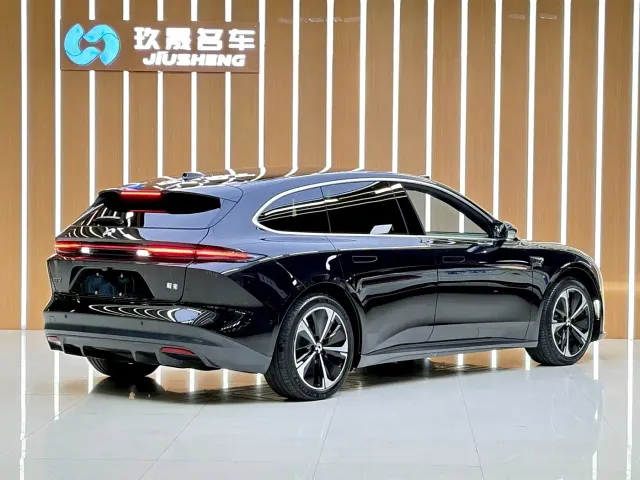 Nio ET5 Touring — Фото автомобиля 21