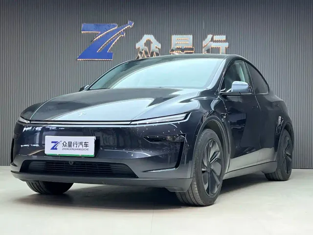 Фотография автомобиля — Tesla Model Y