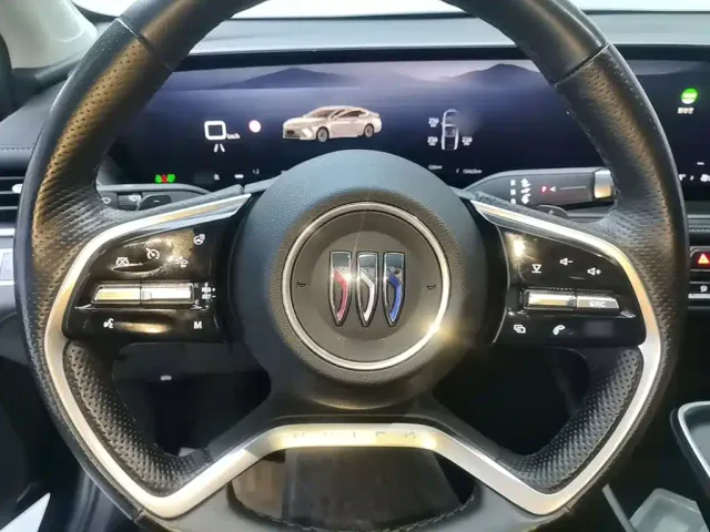 Buick LaCrosse — Фото автомобиля 10