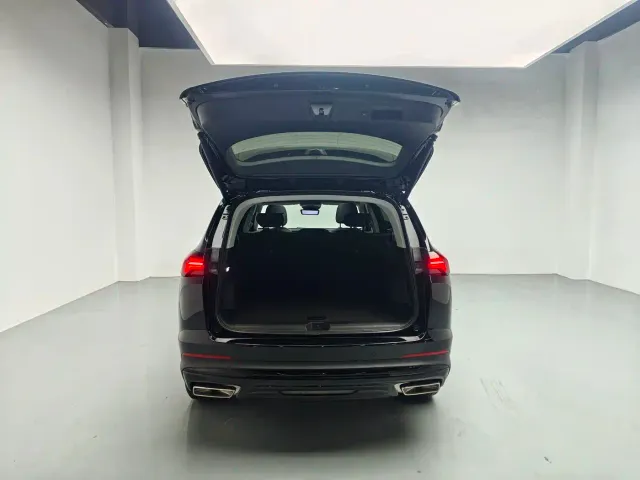 Buick Envision Plus — Фото автомобиля 5