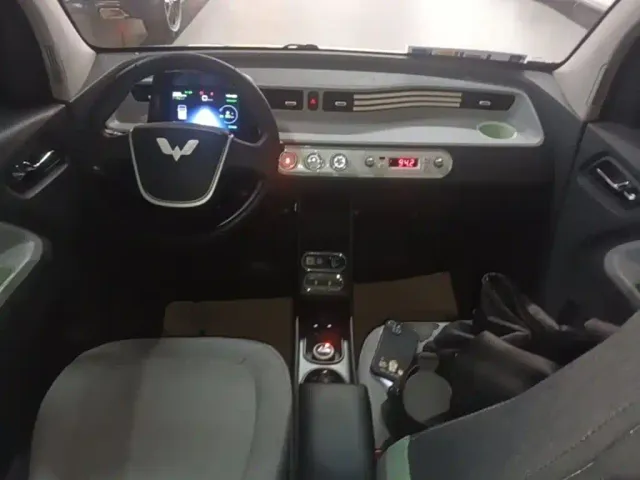 Wuling Hongguang Mini EV — Фото автомобиля 9