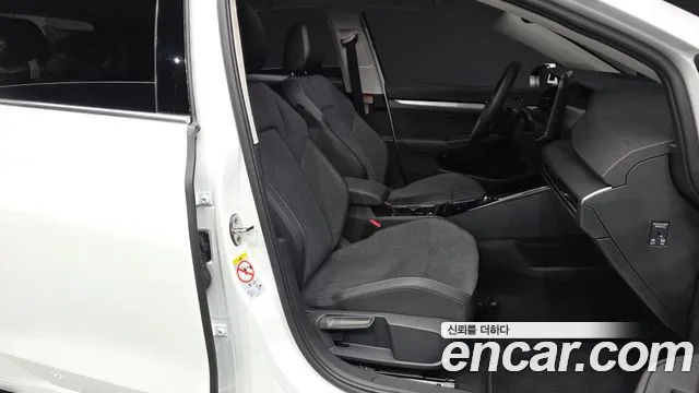 Volkswagen Golf Golf 8 поколение 2.0 TDI Prestige — Фото автомобиля 10