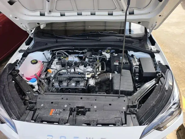 Roewe i5 — Фото автомобиля 19