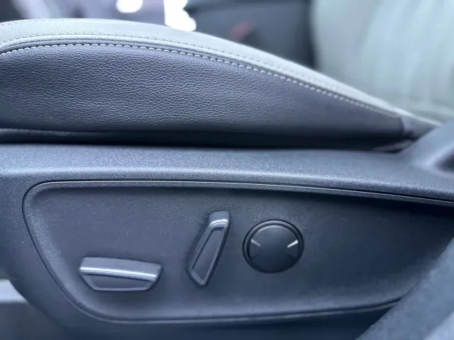 Ford Escape — Фото автомобиля 15