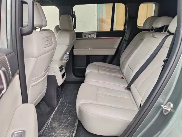 BYD FangChengBao Titanium 7 — Фото автомобиля 11