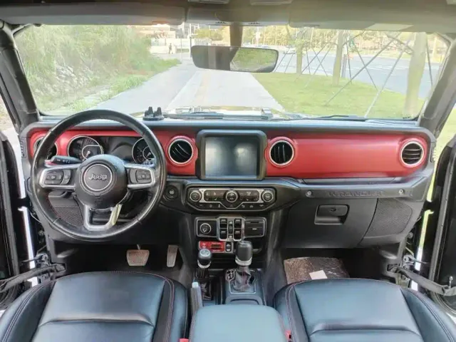 Jeep Wrangler — Фото автомобиля 6