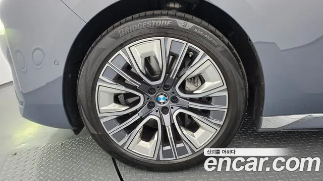 BMW 7-Series 7 серия (G70) 740i sDrive Design Pure Excellence — Фото автомобиля 5