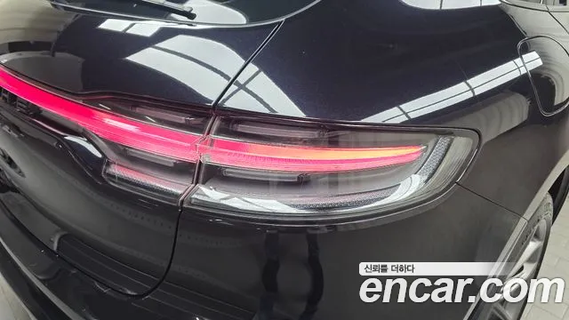 Porsche Macan — Фото автомобиля 8