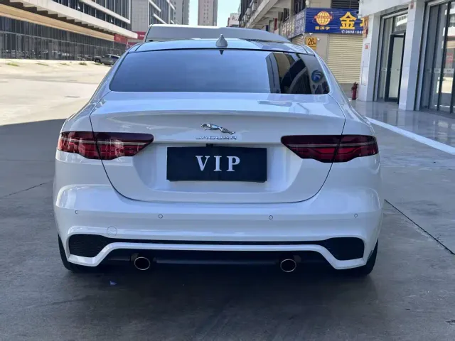 Jaguar XEL — Фото автомобиля 7