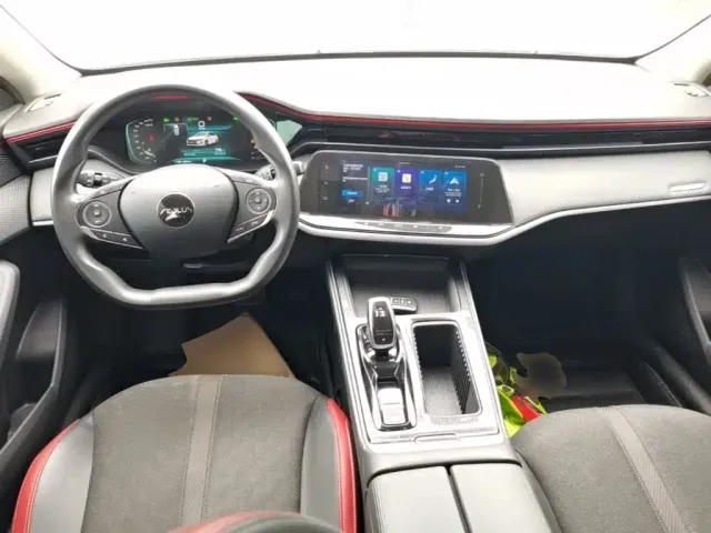 Dongfeng Yixuan MAX — Фото автомобиля 9
