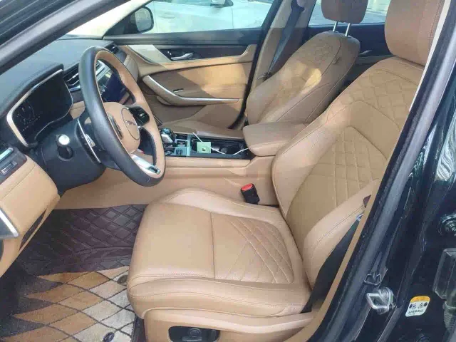 Jaguar XFL — Фото автомобиля 2