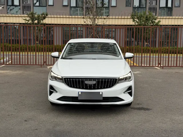 Geely Emgrand — Фото автомобиля 2