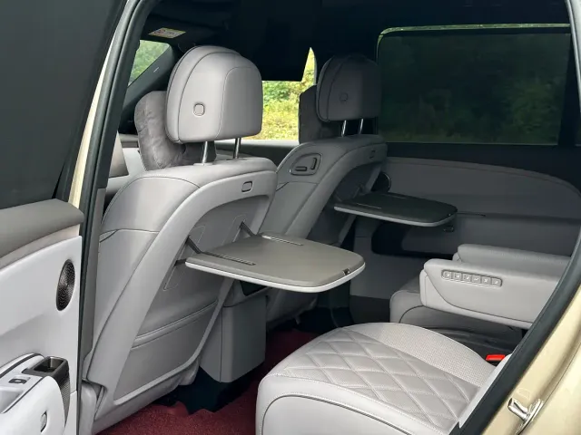 Li Auto L9 — Фото автомобиля 11